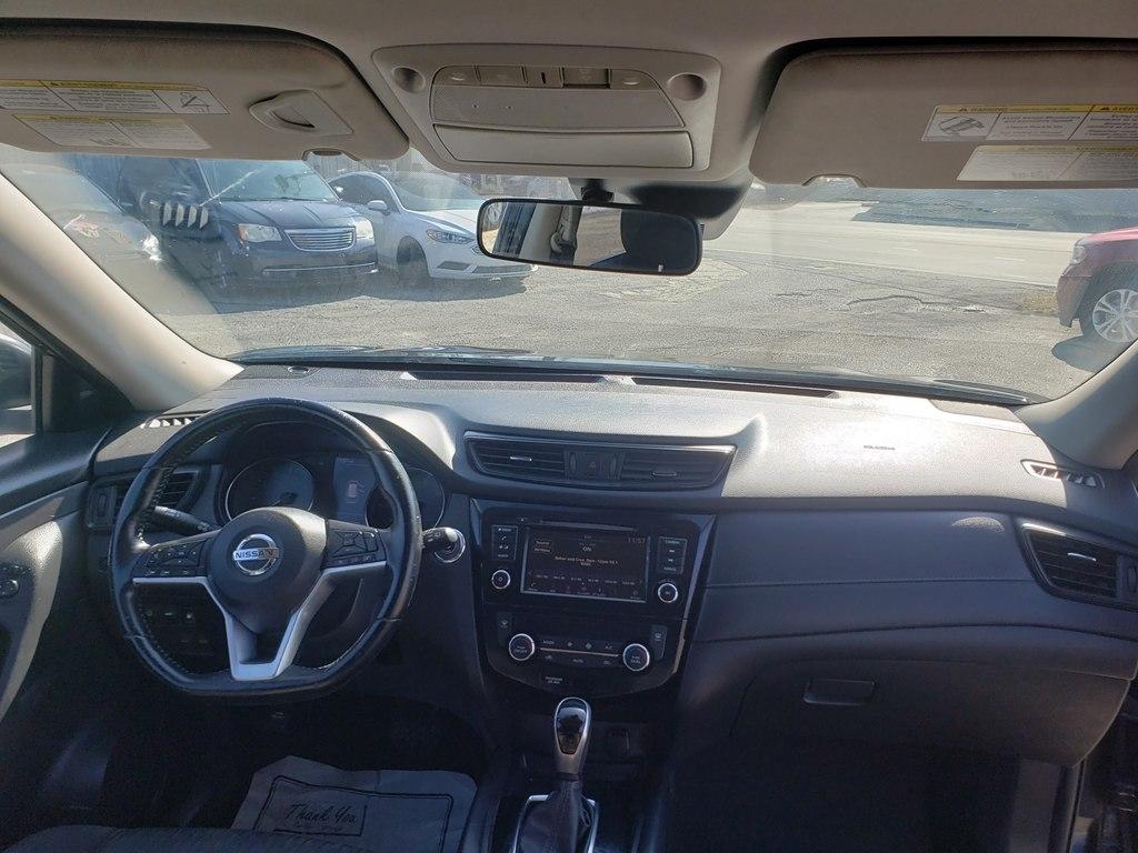 Nissan Rogue FWD SV 2020