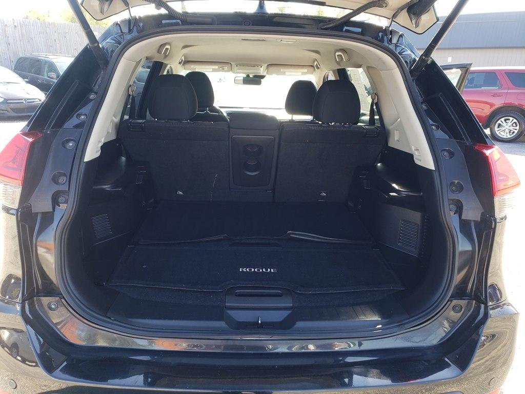 Nissan Rogue FWD SV 2020