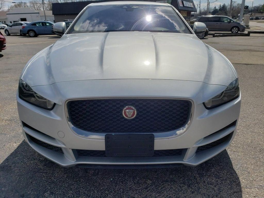 Jaguar XE 25t RWD 2017