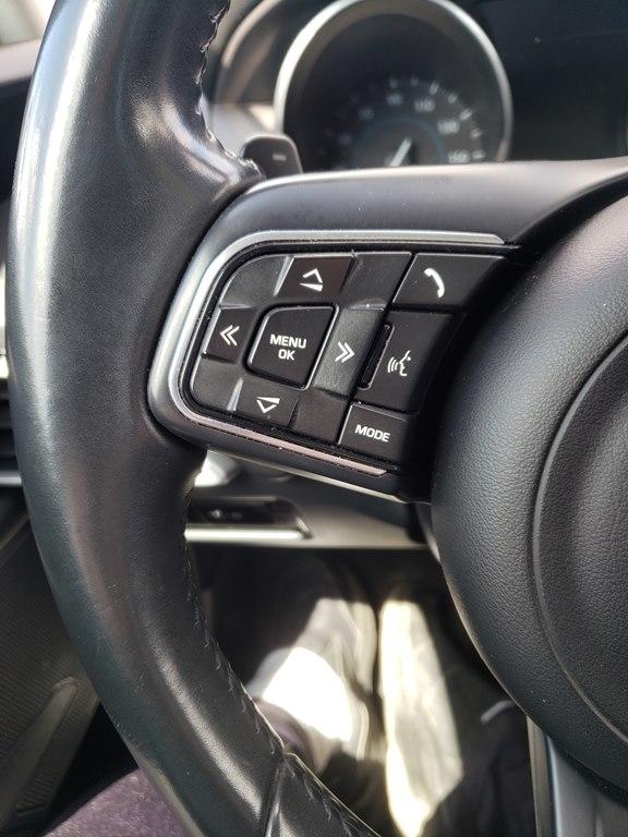 Jaguar XE 25t RWD 2017