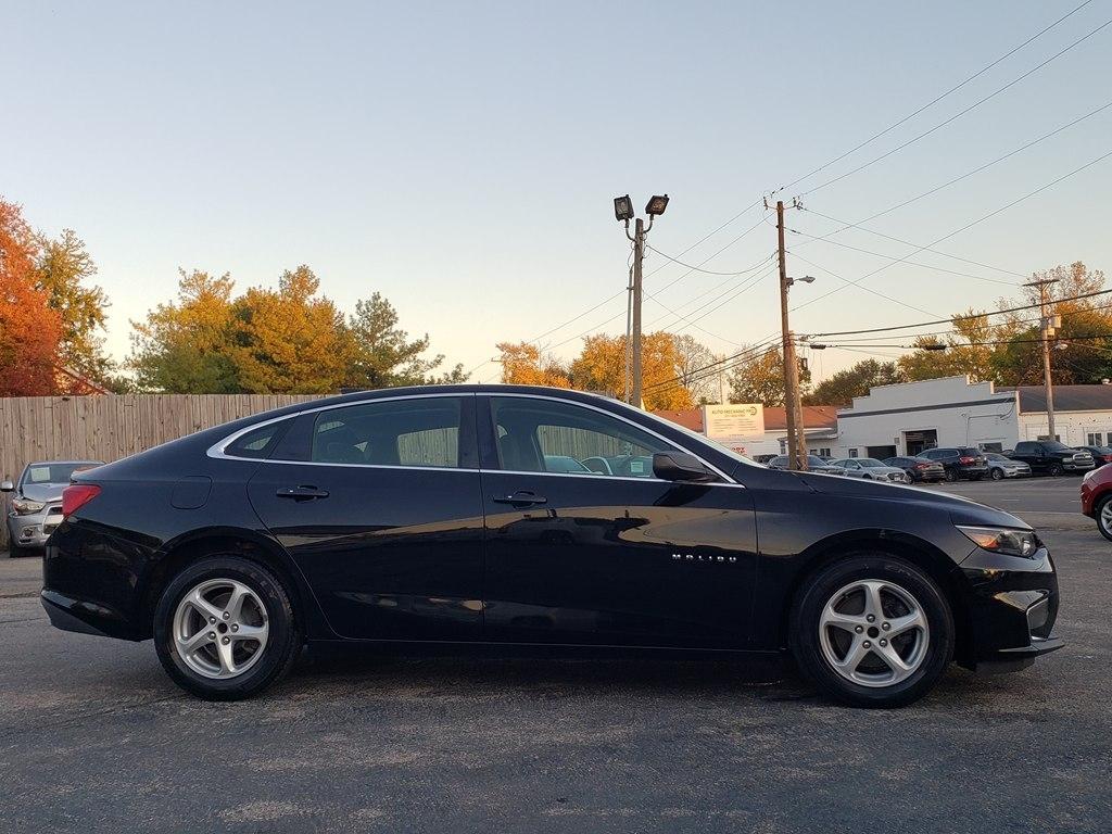 Chevrolet Malibu 4dr Sdn LS w/1LS 2017