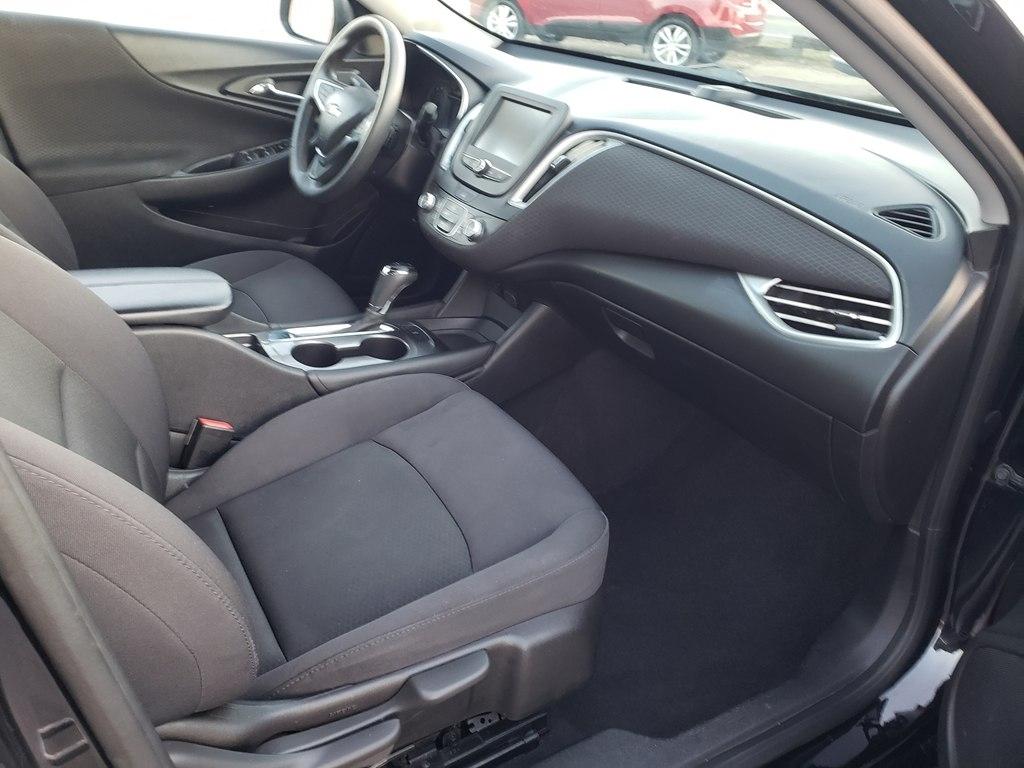 Chevrolet Malibu 4dr Sdn LS w/1LS 2017