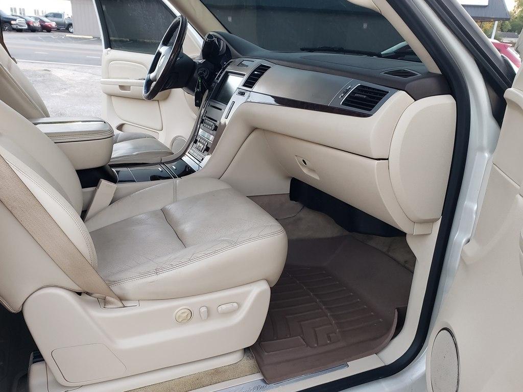 Cadillac Escalade EXT AWD 4dr 2008