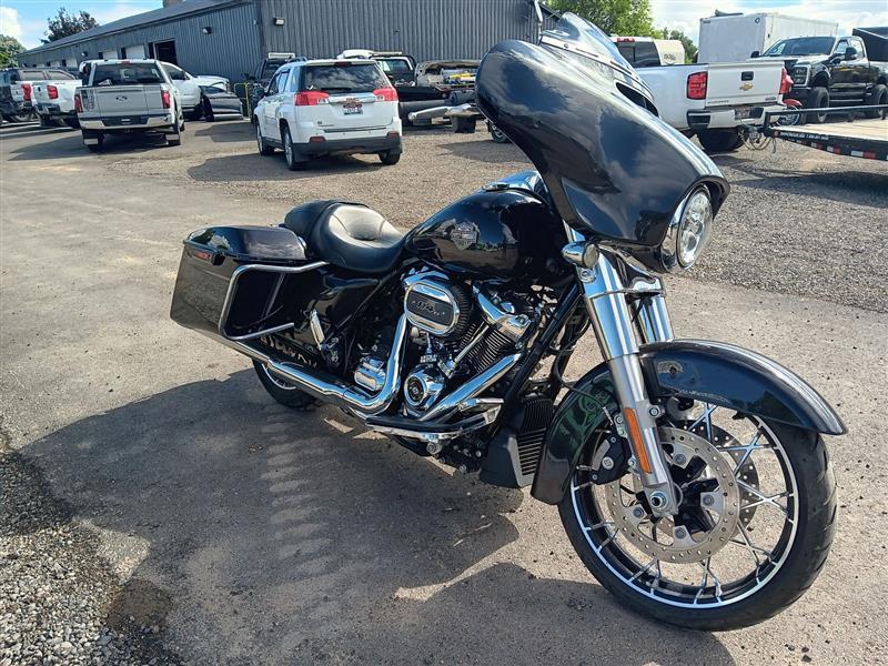 Harley-Davidson FLHXS  2021