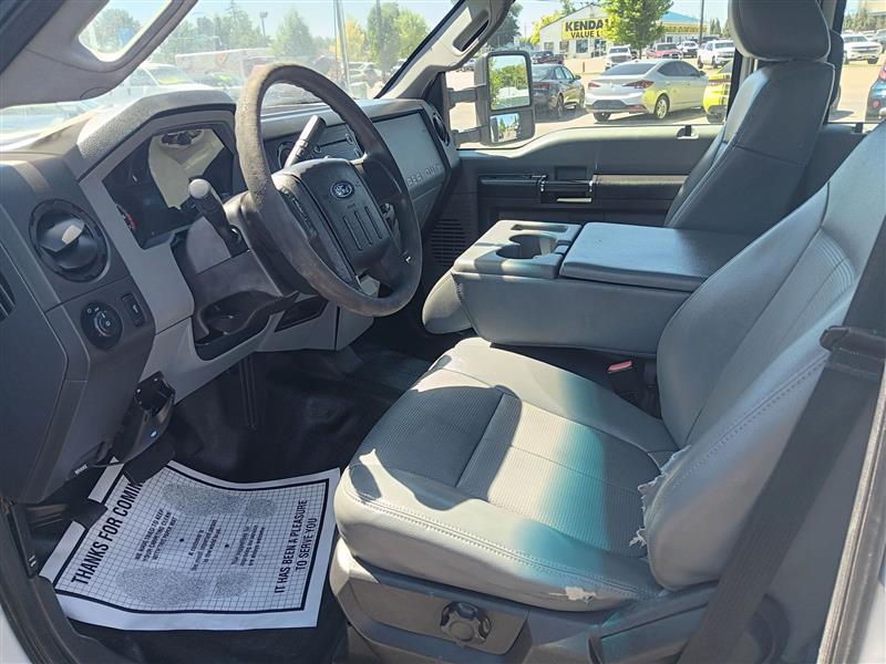 Ford F-250 SD XL Crew Cab 4WD 2014 Ford F-250 SD XL Crew Cab 4WD 2014