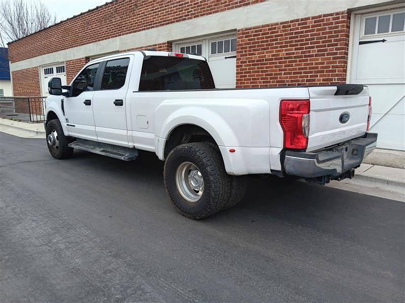 Ford F-350 SD XL Crew Cab Long Bed DRW 4WD 2020