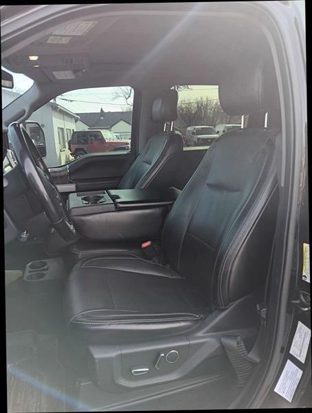 Ford F-350 SD Lariat Crew Cab Long Bed DRW 4WD 2017