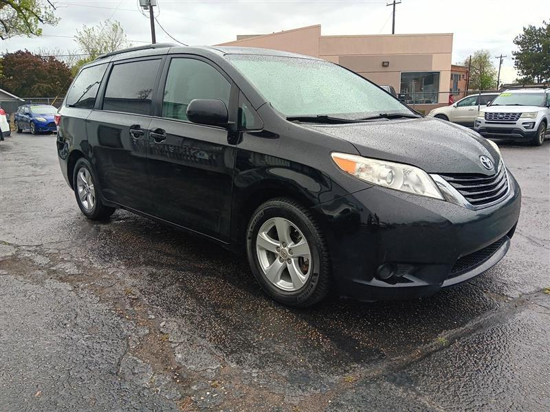 Toyota Sienna LE FWD 8-Passenger V6 2015