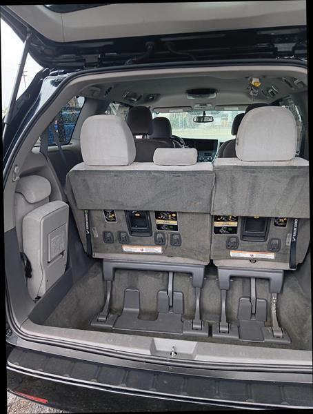 Toyota Sienna LE FWD 8-Passenger V6 2015