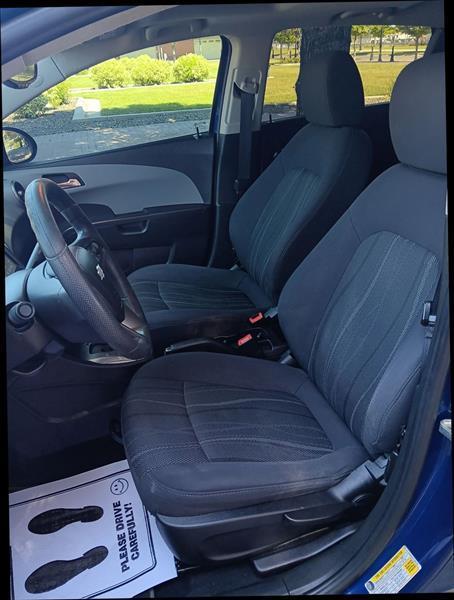 Chevrolet Sonic LT Auto 5-Door 2014