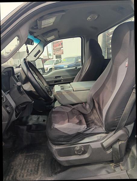 Ford F-550 Regular Cab DRW 4WD 2013