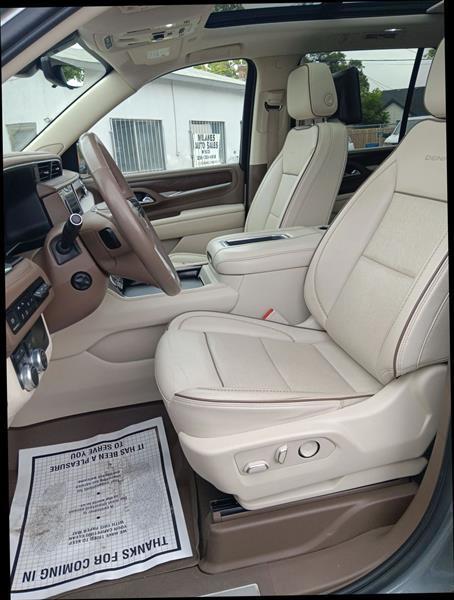 GMC Yukon Denali 4WD 2021