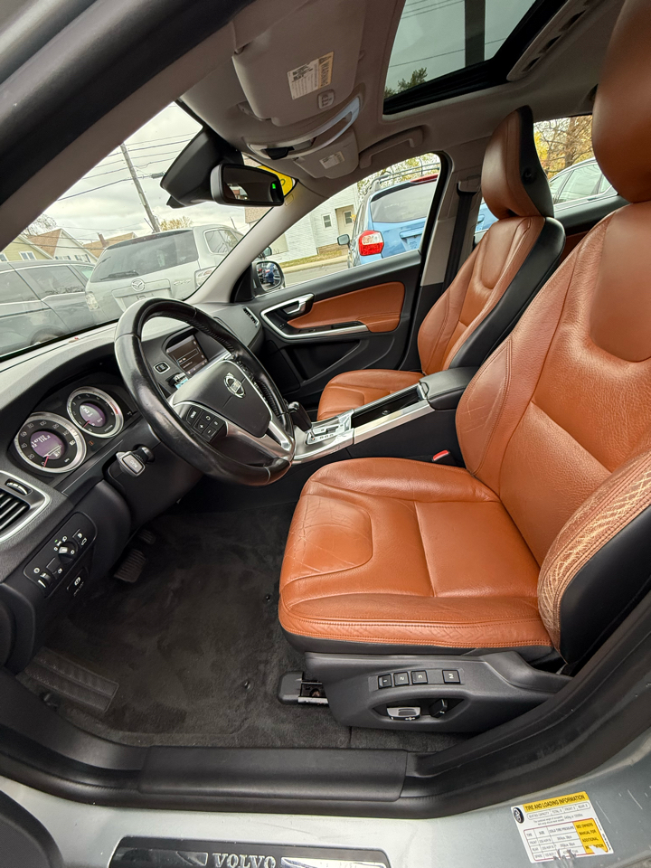 Volvo S60 T6 AWD 2012