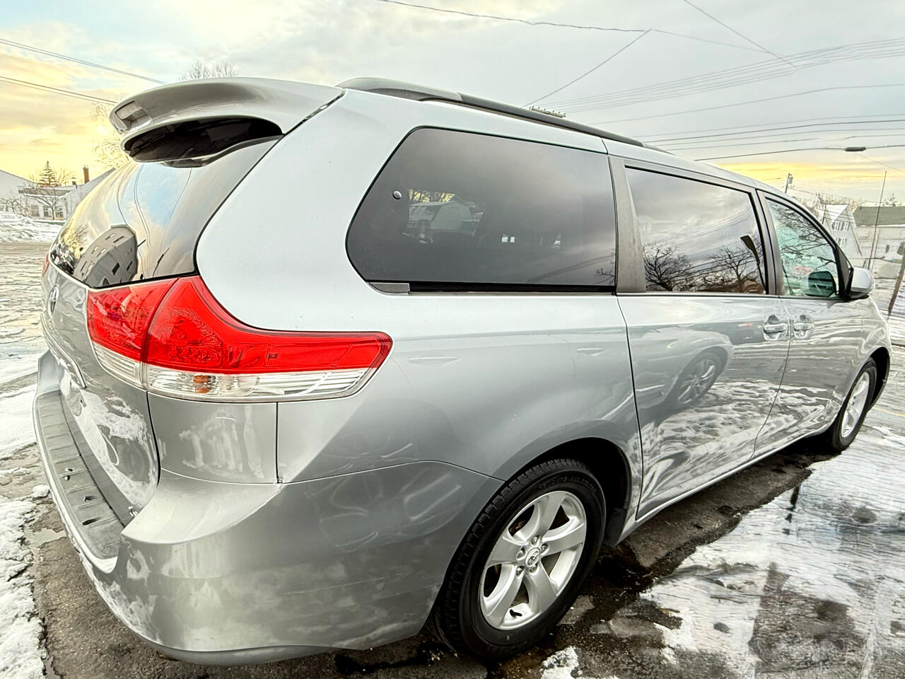 Toyota Sienna LE 2012