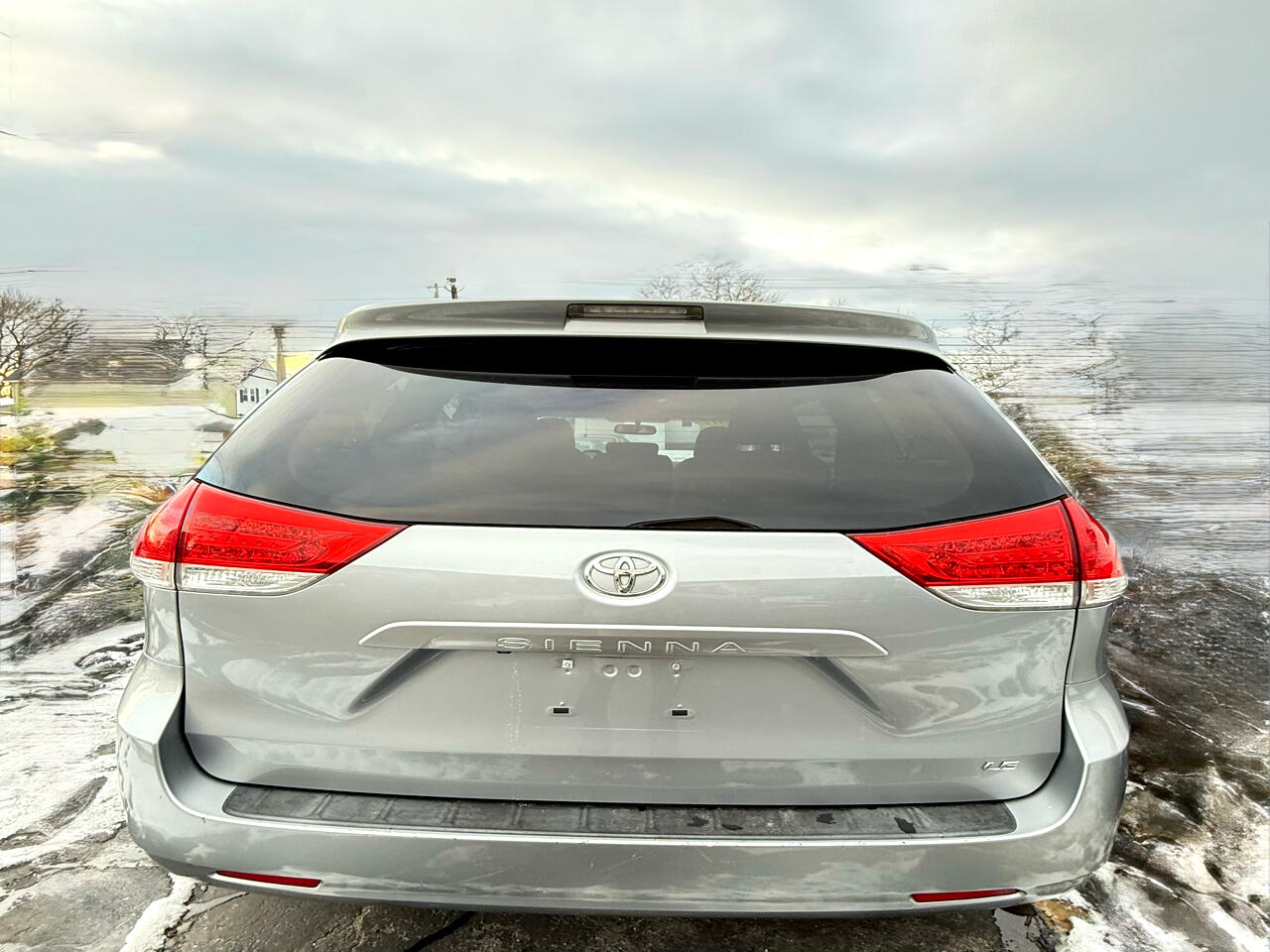 Toyota Sienna LE 2012