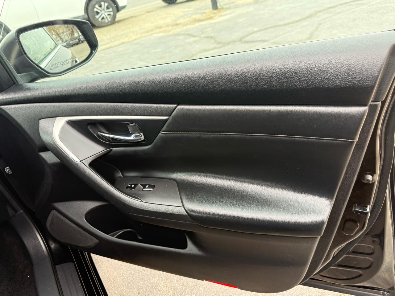 Nissan Altima 2.5 SV 2015