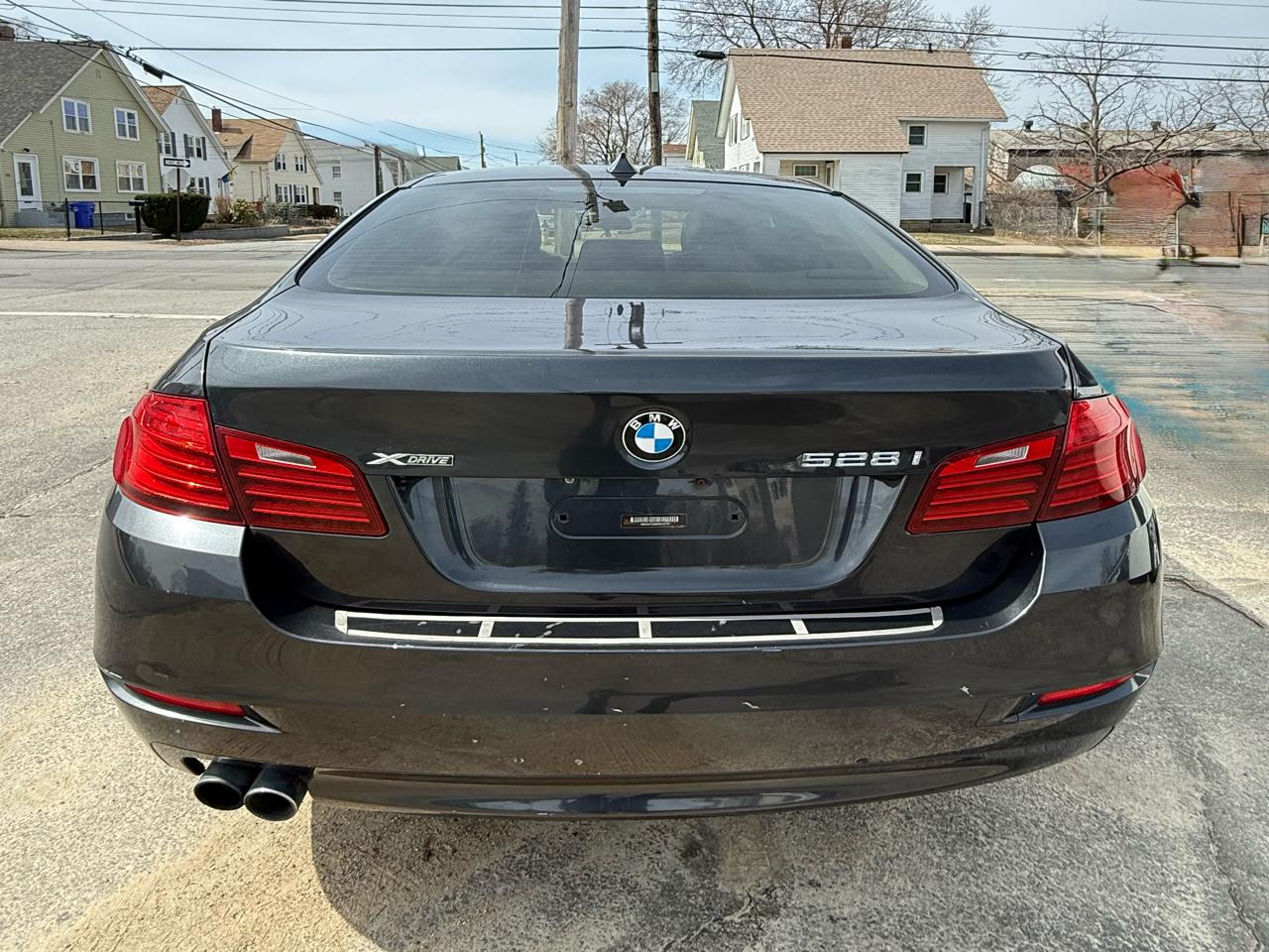 BMW 5-Series 528i xDrive 2014