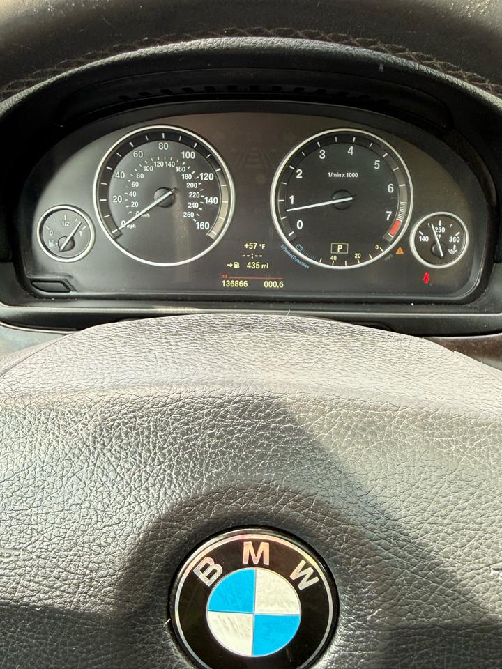 BMW 5-Series 528i xDrive 2014