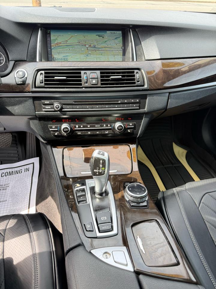 BMW 5-Series 528i xDrive 2014