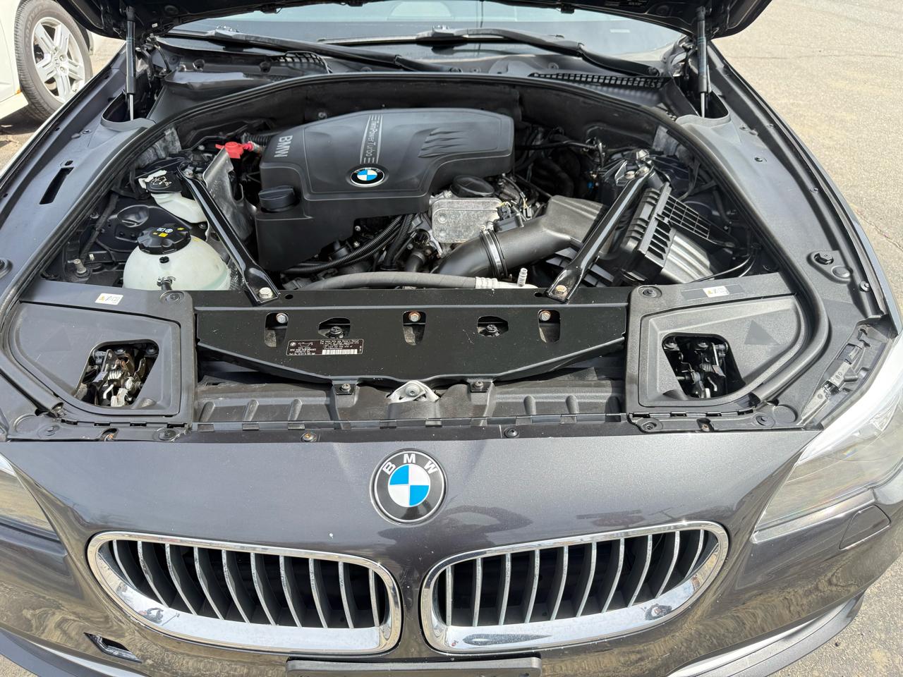 BMW 5-Series 528i xDrive 2014