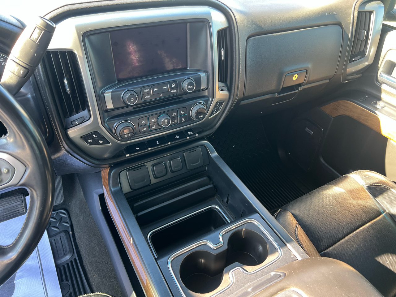 Chevrolet Silverado 2500HD 4WD Crew Cab 153.7" LTZ 2015