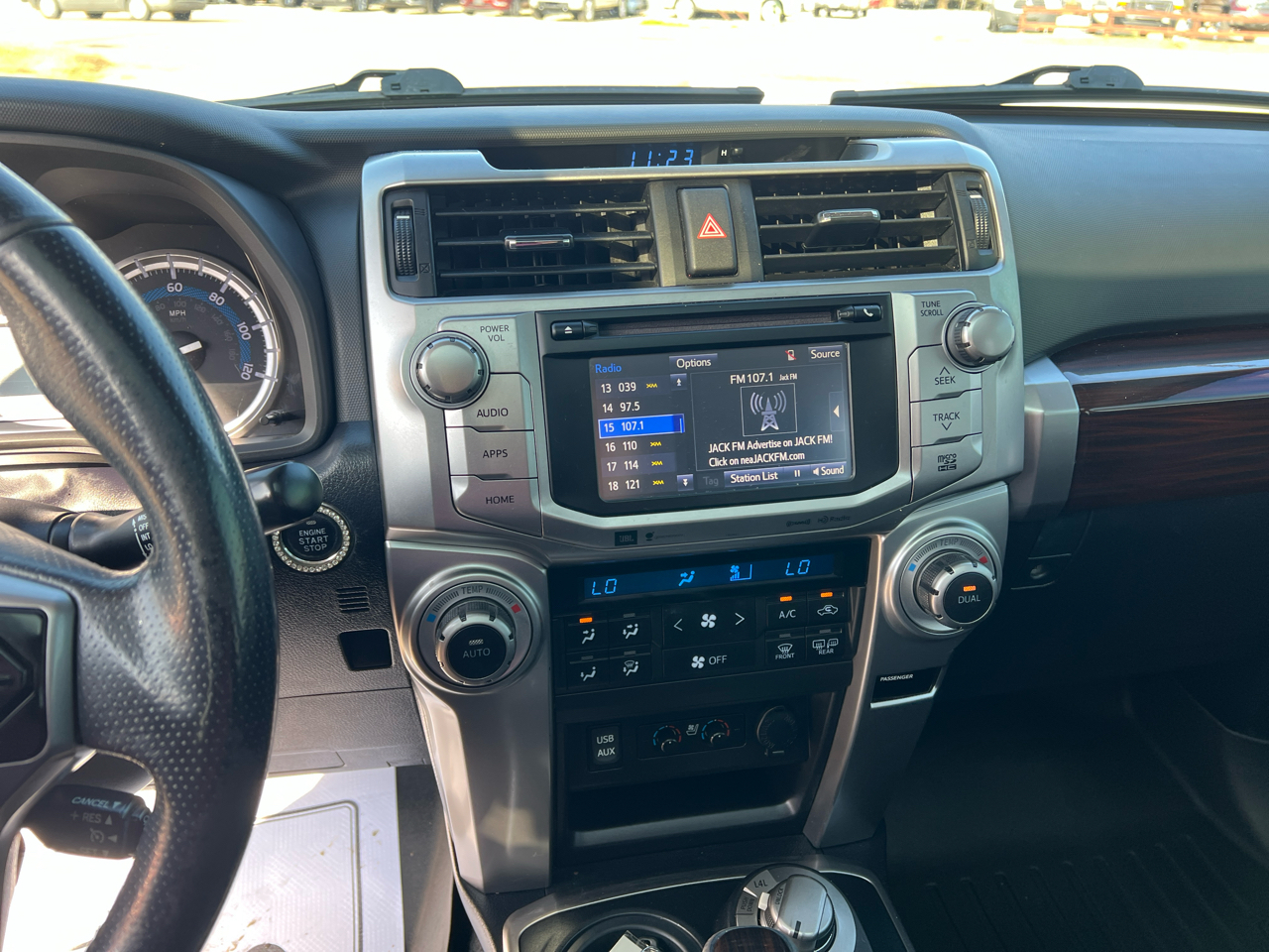 Toyota 4Runner TRD Off Road Premium 4WD (Natl) 2018