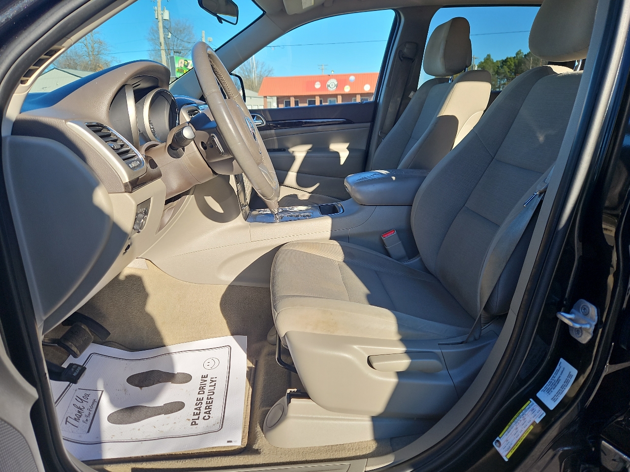 Jeep Grand Cherokee RWD 4dr Laredo 2012