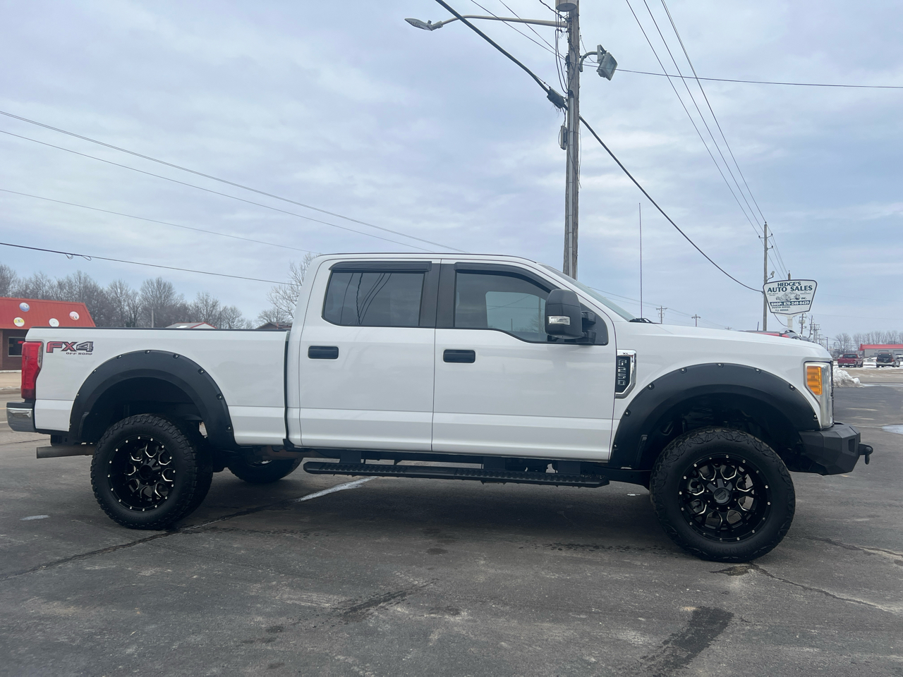 Ford Super Duty F-250 SRW XL 4WD Crew Cab 6.75' Box 2017