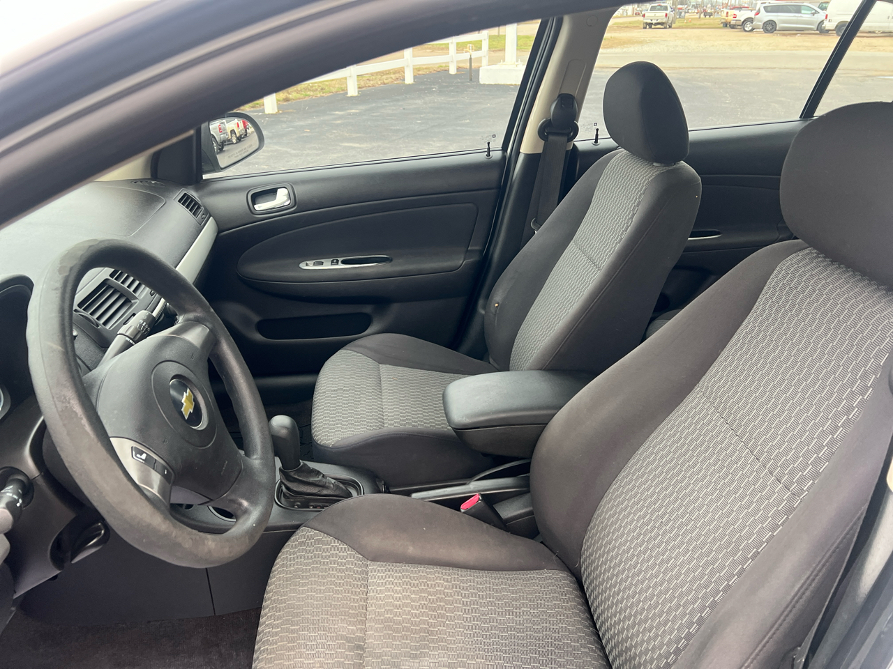 Chevrolet Cobalt 4dr Sdn LT w/1LT 2010