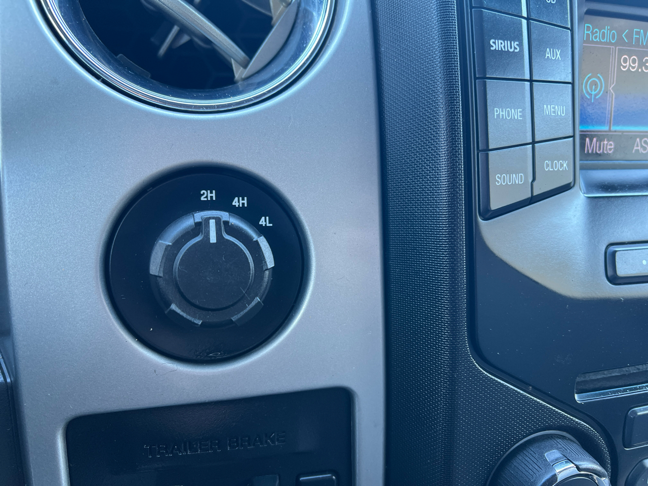 Ford F-150 4WD SuperCrew 145" XLT 2013