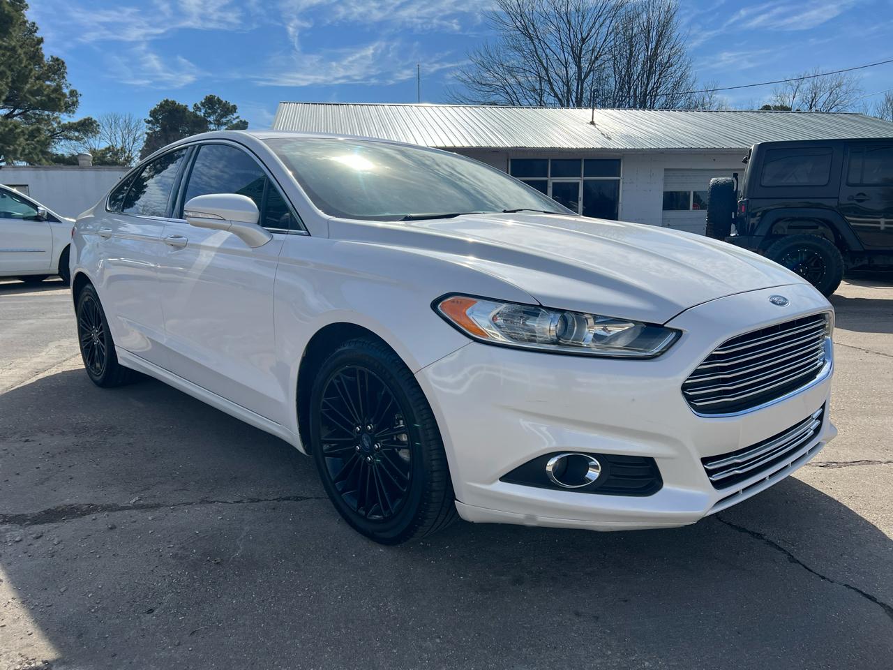Ford Fusion 4dr Sdn SE FWD 2014