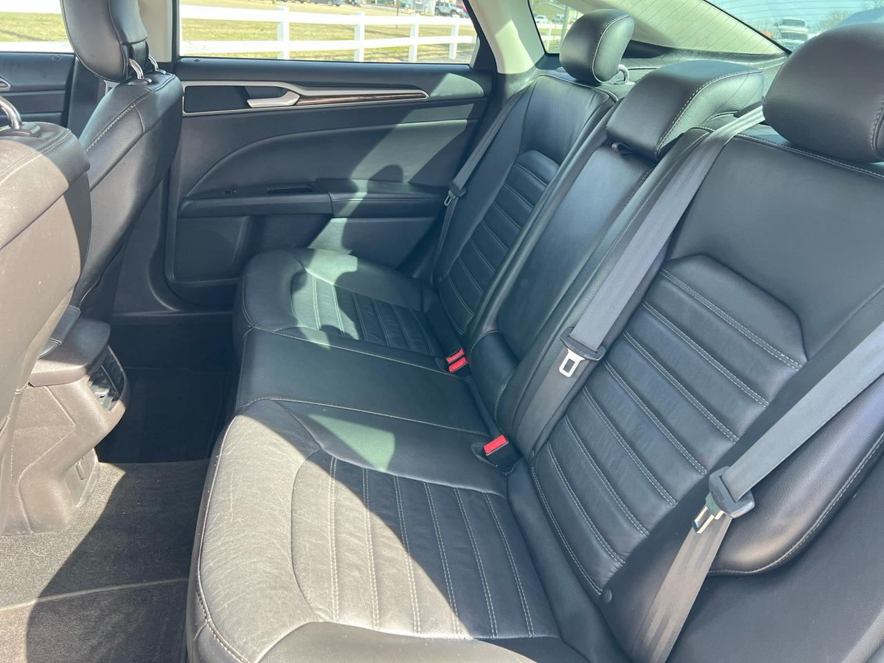 Ford Fusion 4dr Sdn SE FWD 2014