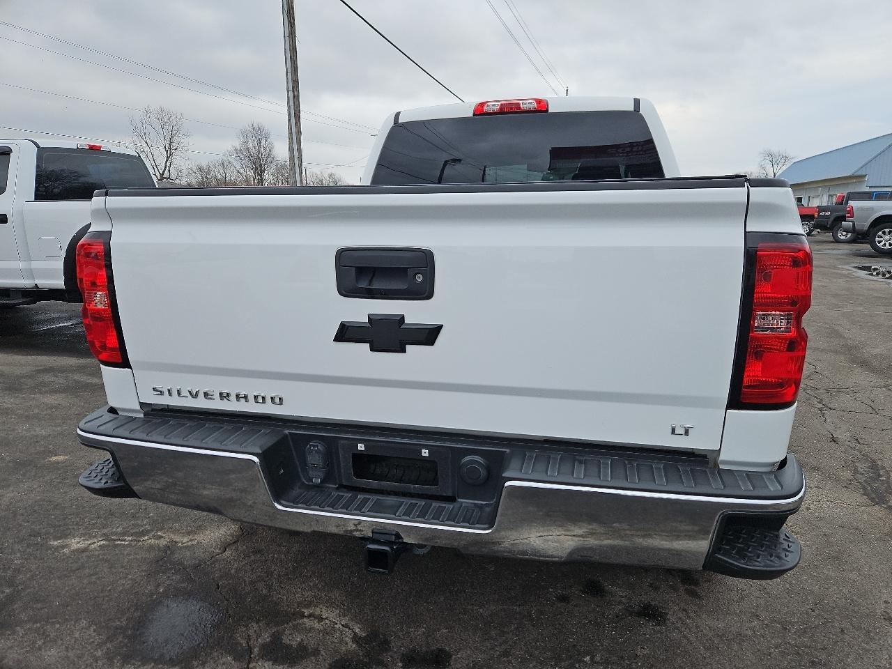 Chevrolet Silverado 1500 4WD Crew Cab 143.5" LT w/1LT 2015