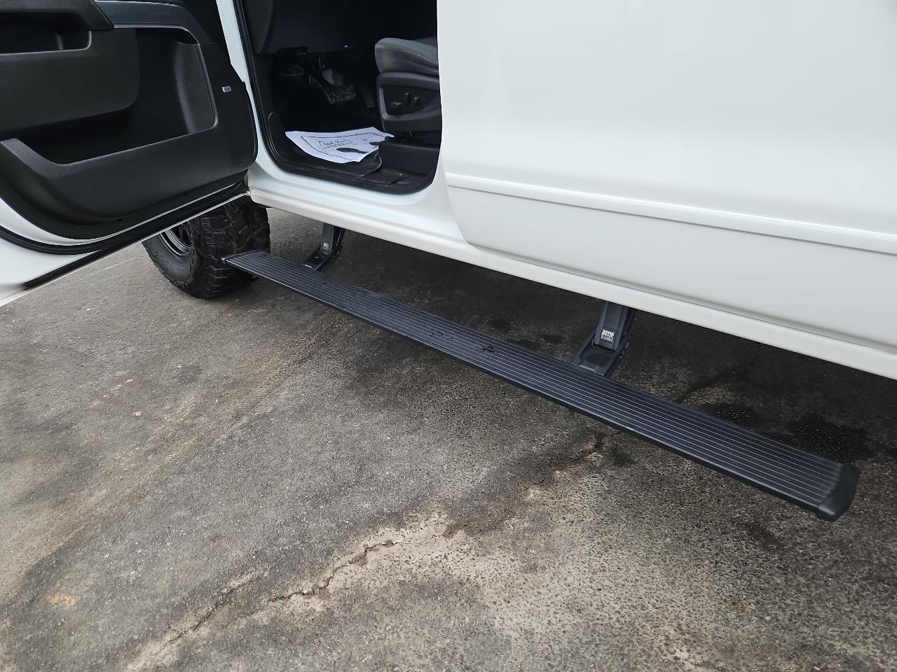 Chevrolet Silverado 1500 4WD Crew Cab 143.5" LT w/1LT 2015