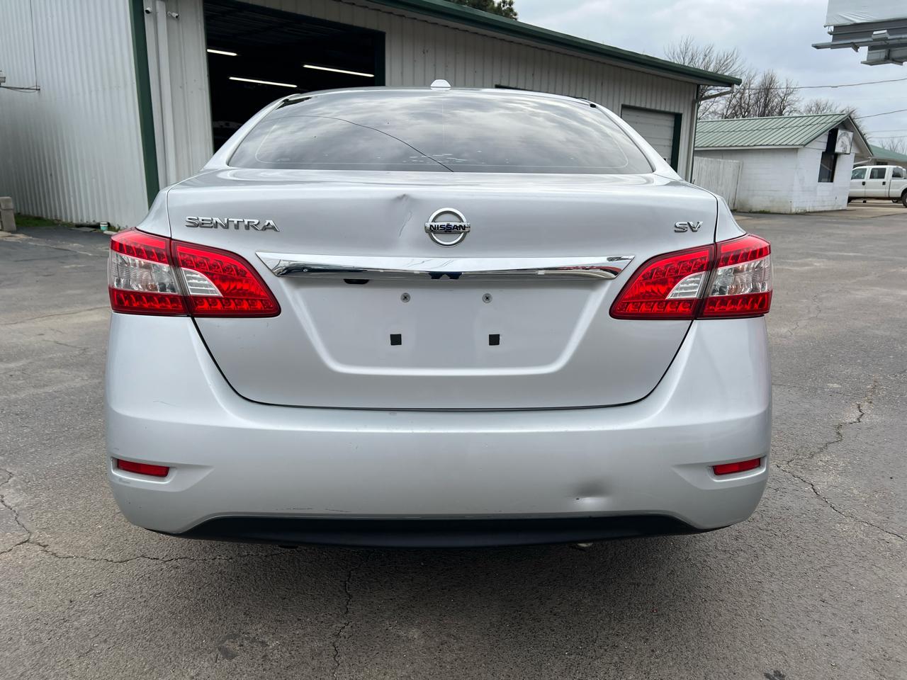 Nissan Sentra 4dr Sdn I4 CVT SV 2015