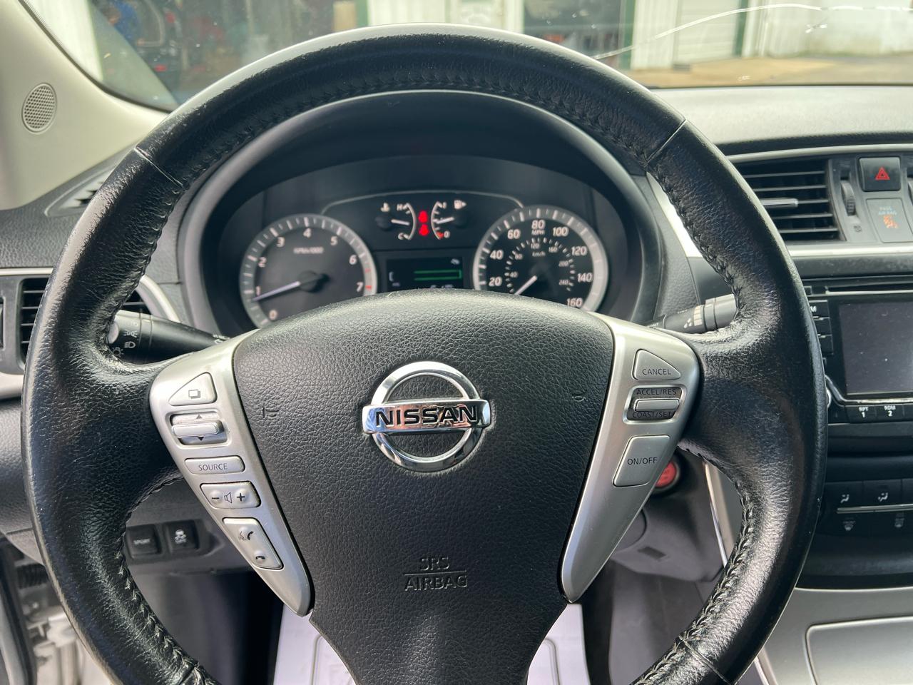 Nissan Sentra 4dr Sdn I4 CVT SV 2015