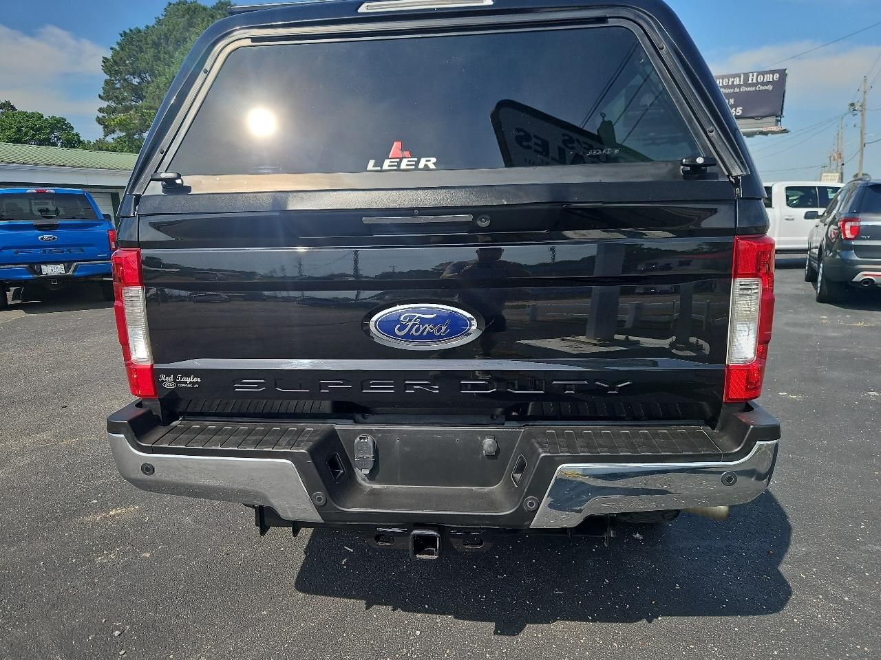 Ford Super Duty F-250 SRW Lariat 4WD Crew Cab 6.75' Box 2019
