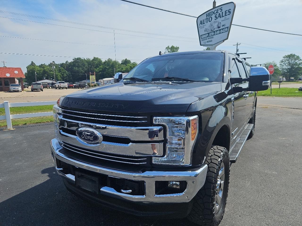 Ford Super Duty F-250 SRW Lariat 4WD Crew Cab 6.75' Box 2019