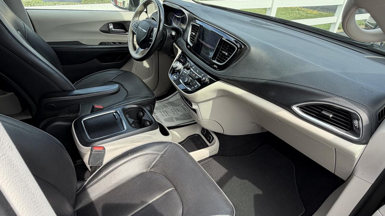 Chrysler Pacifica Limited 2019