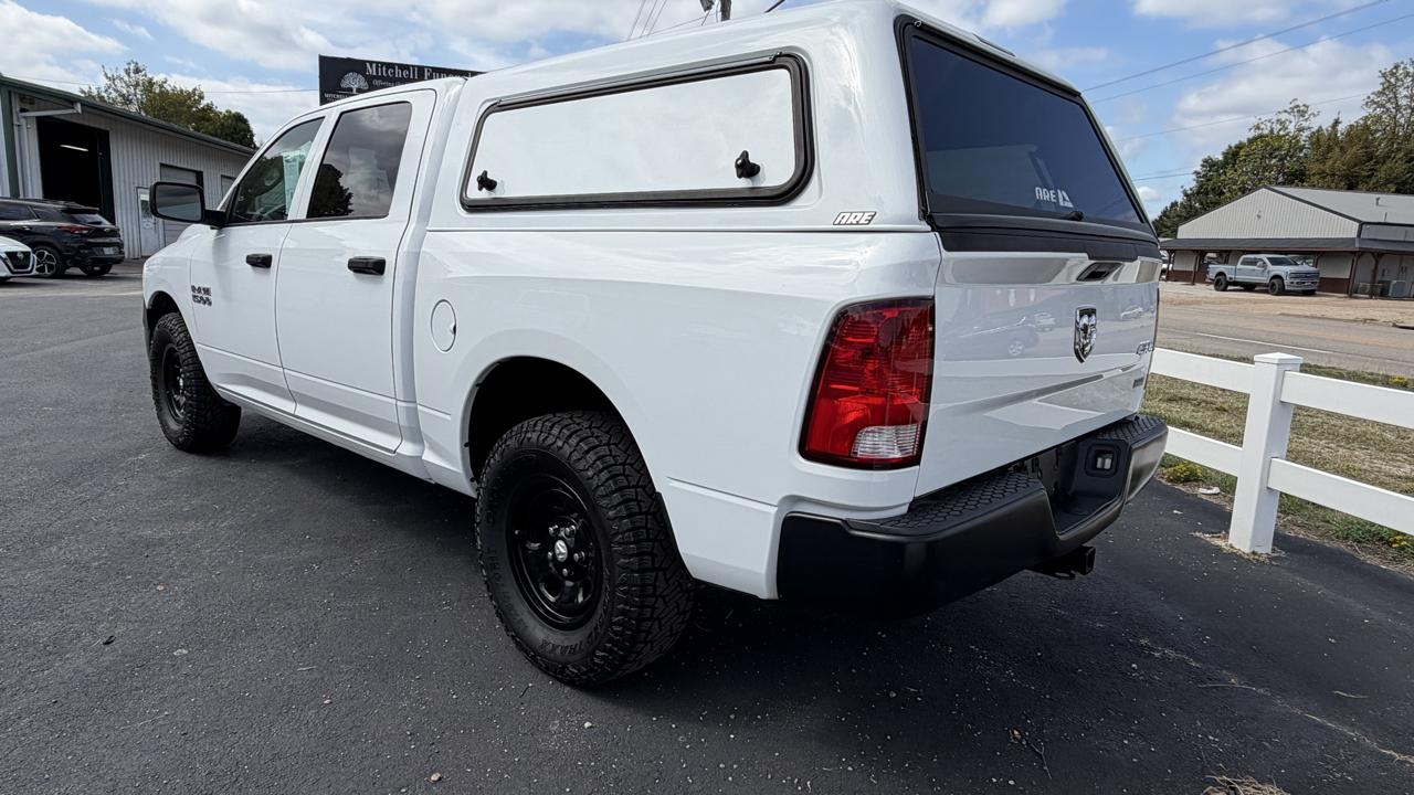 RAM 1500 Tradesman Crew Cab SWB 4WD 2016