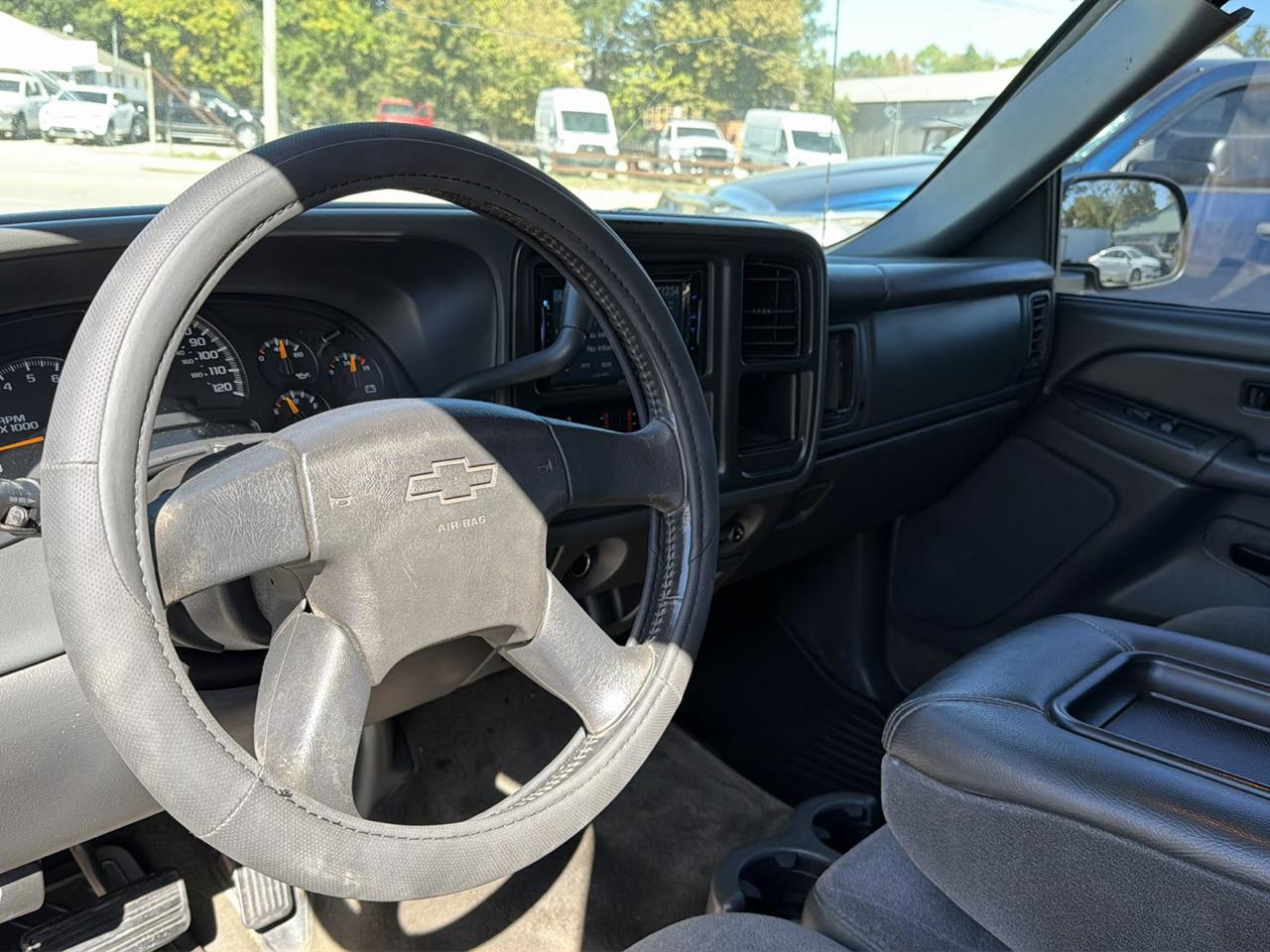 Chevrolet Silverado 1500 LS Ext. Cab Short Bed 2WD 2005