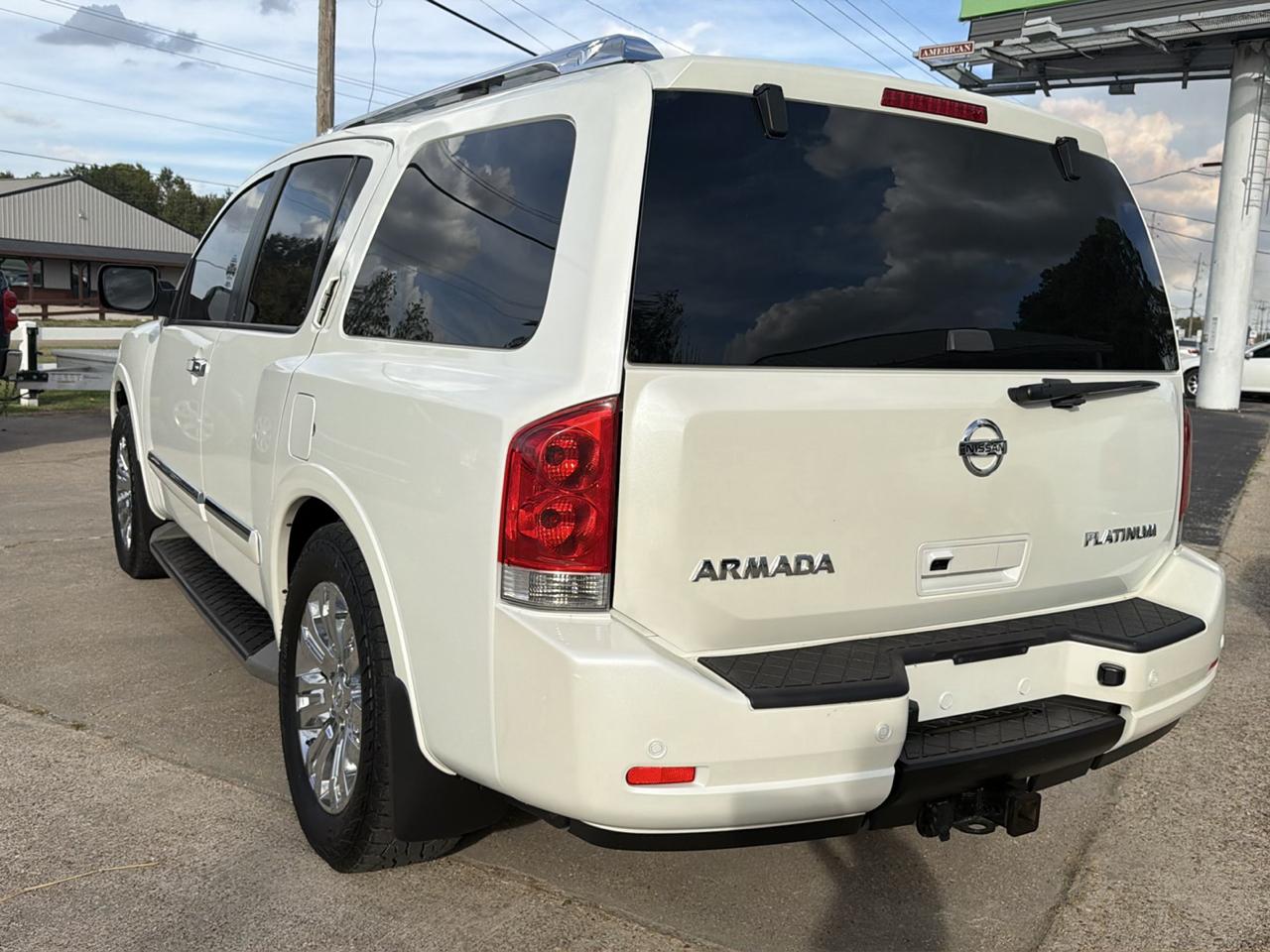 Nissan Armada SL 2WD 2015