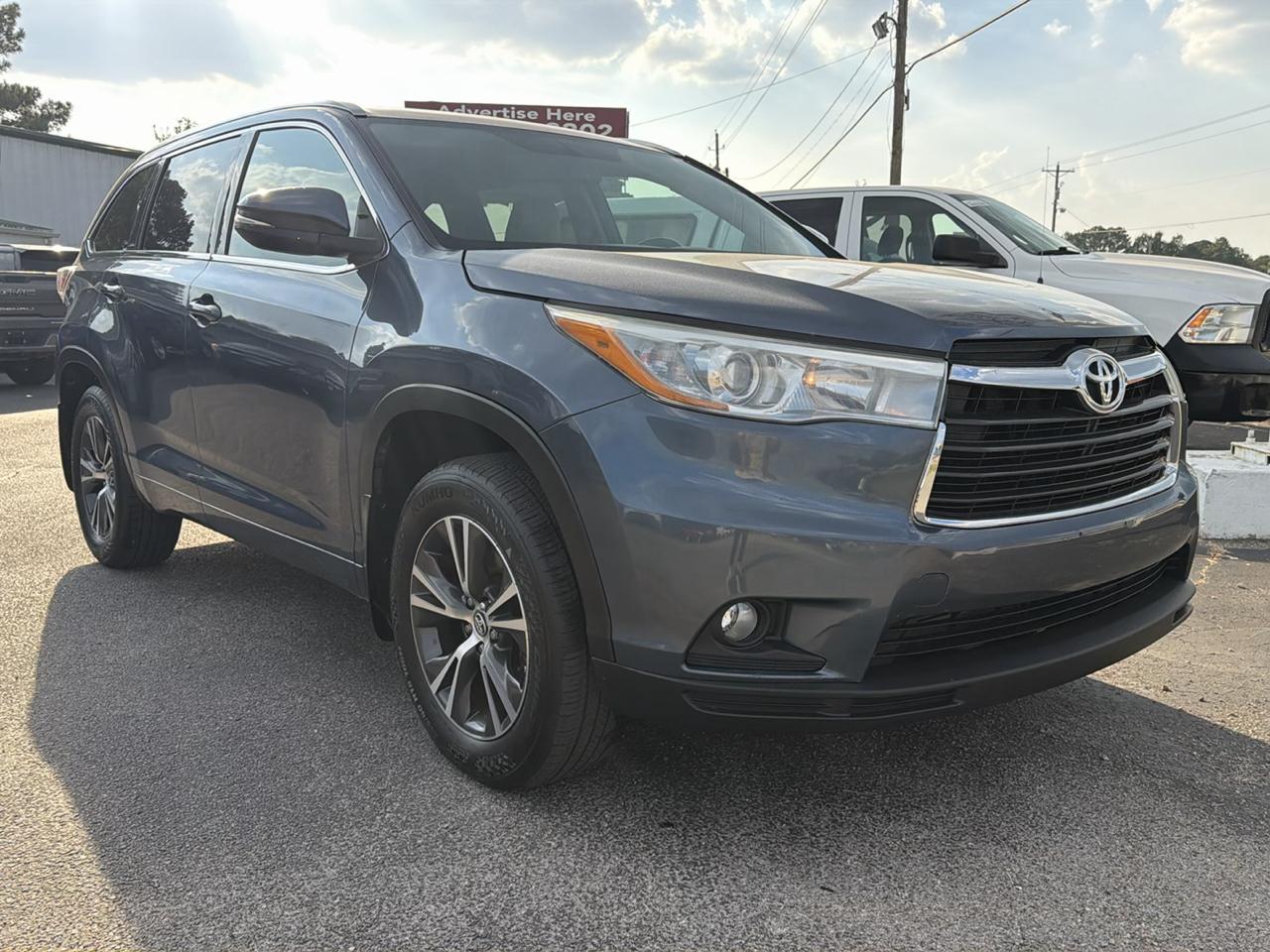 Toyota Highlander XLE AWD V6 2016