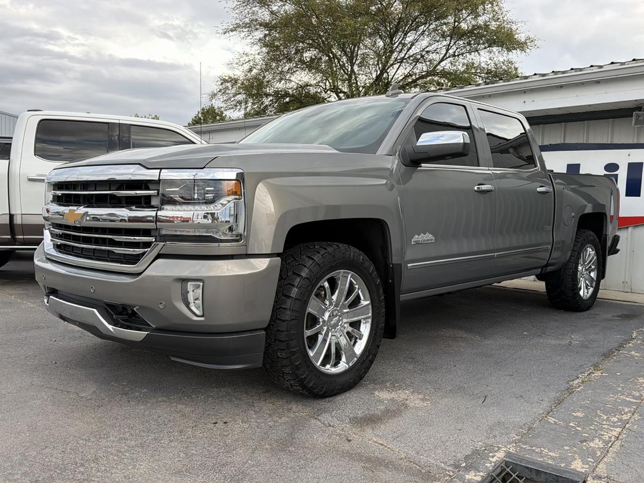 Chevrolet Silverado 1500 High Country Crew Cab Short Box 4WD 2017