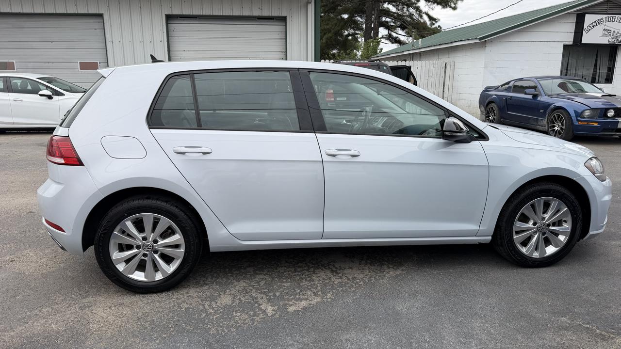 Volkswagen Golf TSI 8A 2021