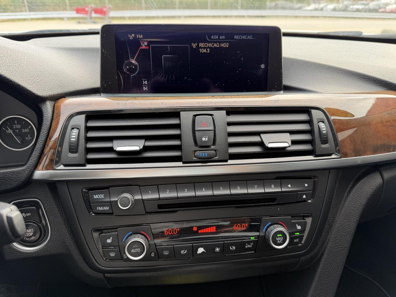BMW 3 Series 4dr Sdn 328i xDrive AWD 2014