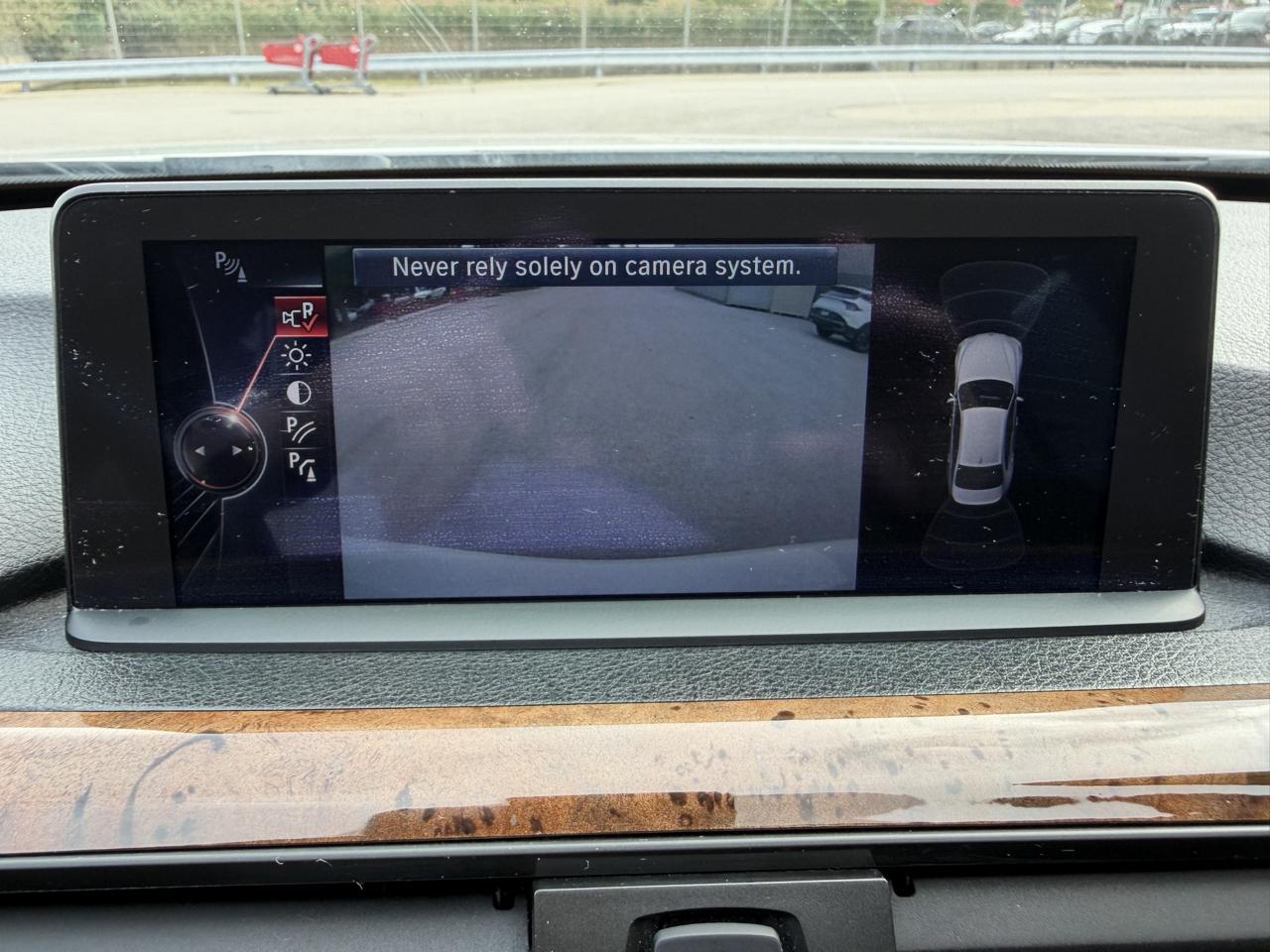 BMW 3 Series 4dr Sdn 328i xDrive AWD 2014