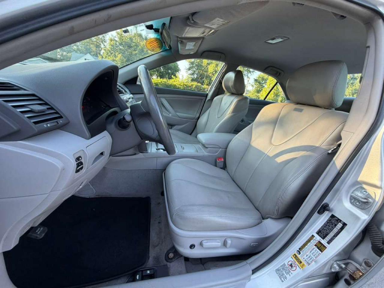 Toyota Camry 4dr Sdn I4 Auto LE (Natl) 2010