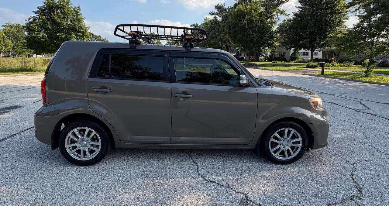 Scion xB 4D Wagon 2014