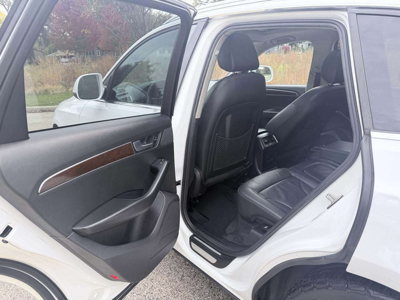 Audi Q5 quattro 4dr 2.0T Premium Plus 2012